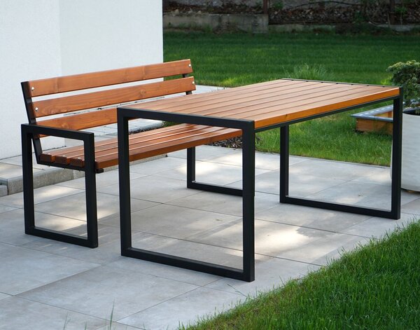 Záhradný stôl Style s masívnym drevom a oceľovou konštrukciou teak