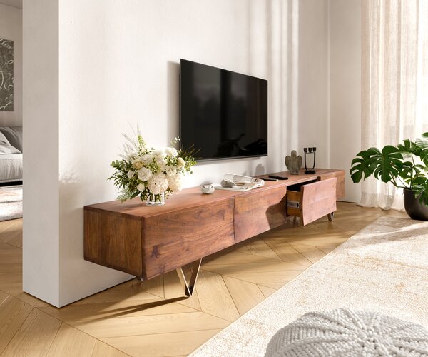 DELIFE TV stolík Wyatt 220 cm akácia hnedá 4 zásuvky podstava v tvare V nerezová oceľ