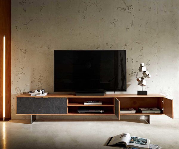 DELIFE TV stolík Teele 240 cm akácia prírodná bridlica 4 dvierka podstava závesná nerezová oceľ