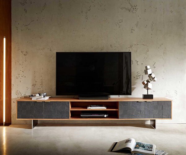 DELIFE TV stolík Teele 240 cm akácia prírodná bridlica 4 dvierka podstava závesná nerezová oceľ