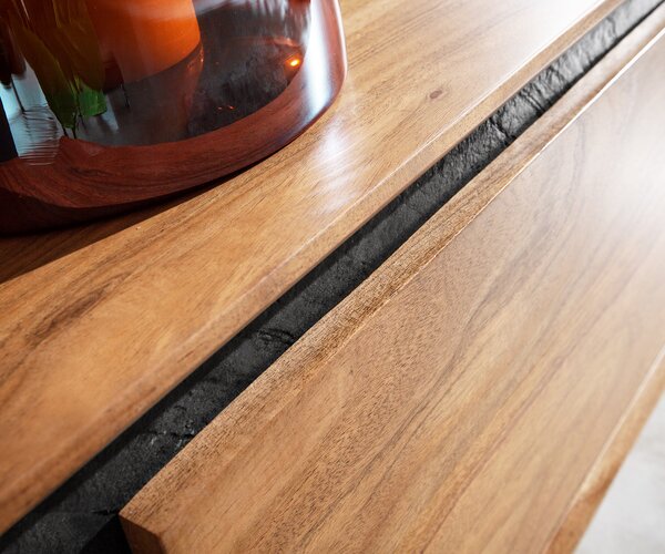DELIFE TV stolík Stonegrace 145 cm akácia prírodná 3 dvierka kamenná dyha podstava v tvare V
