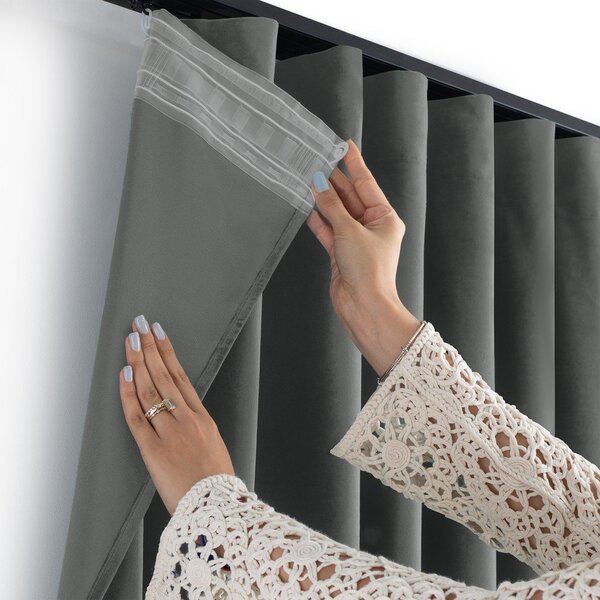 Tmavosivý zamatový dimout záves 200x250 cm Velto – Filumi