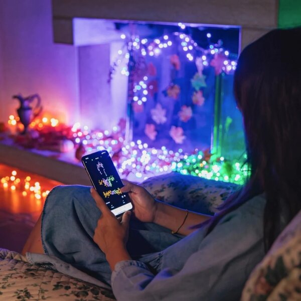 Twinkly TWS250SPP-TEU - LED RGBW vonkajšia svetelná reťaz 250xLED 23,5m IP44 Wi-Fi