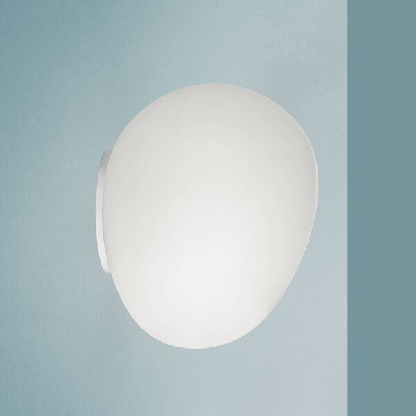 Foscarini Gregg MIDI nástenné svetlo, zo skla, biele, Biela / opálová, Obývacia izba / jedáleň, Sklo, Dizajn, Guľa