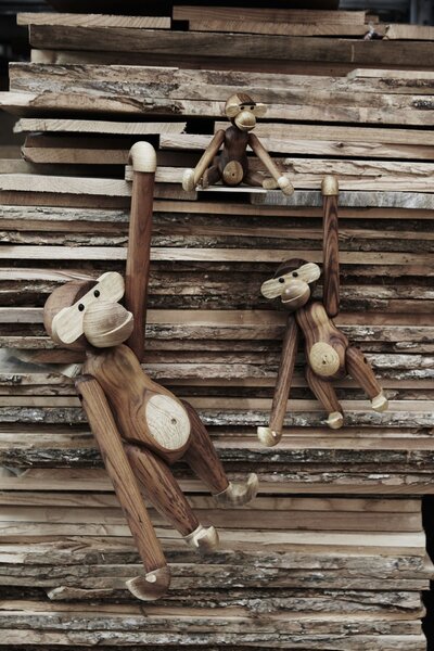 Drevená opička Monkey Mini Teak Limba 9,5 cm