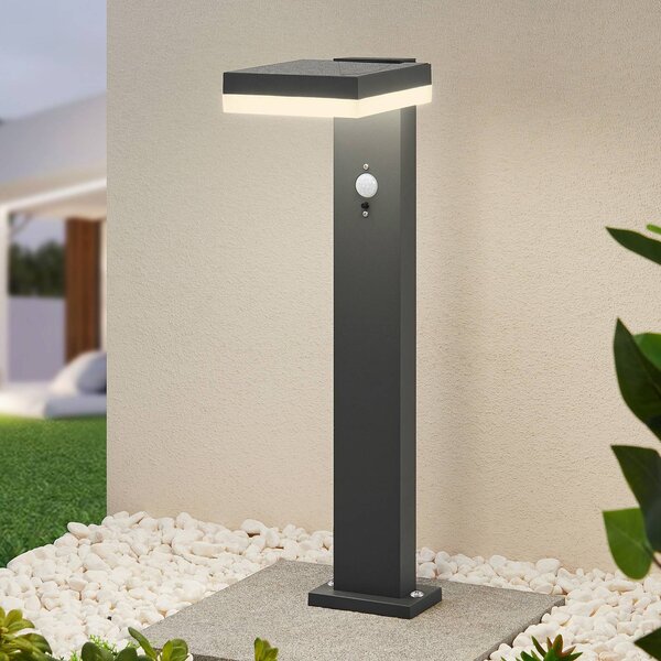 Lindby Laira solárne soklové LED svietidlo, 50 cm, Čierna, Hliník, Moderný