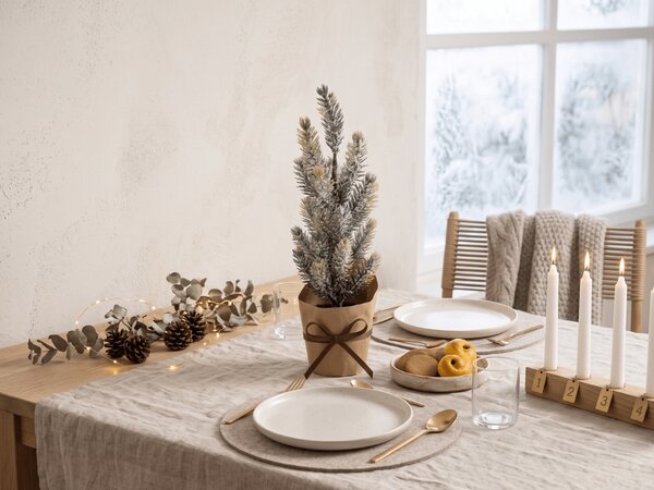 Dekoratívny vianočný stromček FROSTY TREE v kvetináči 22 cm