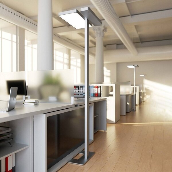 Arcchio Kancelárska stojacia lampa LED Aila, strieborná, senzor denného svetla, Hliník / sivá / zinok, Pracovňa / Kancelária, Hliník, Moderný