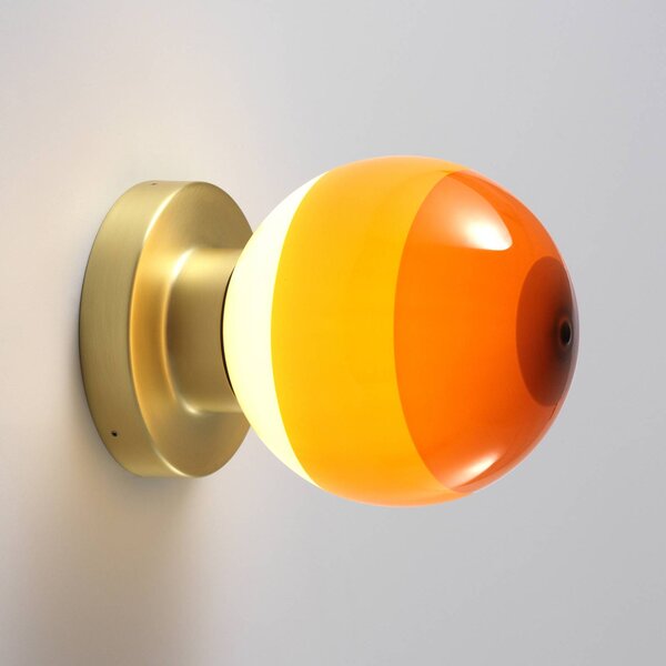 MARSET LED nástenné svetlo Dipping Light A2, oranžová/zlatá, Mosadz / zlato, Obývacia izba / jedáleň, kov, Dizajn, Nástenné svietidlo