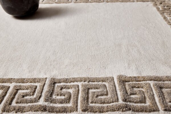 Diamond Carpets India , Ručne viazaný kusový koberec Greek DESP P86 Ivory White Antique Mud, 80x150, biela, chodba / predsieň