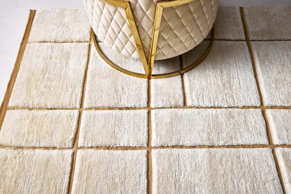 Diamond Carpets India , Ručne viazaný kusový koberec Radiant Mohair DESP P41 Mohair White, 80x150, béžová, obývacia izba