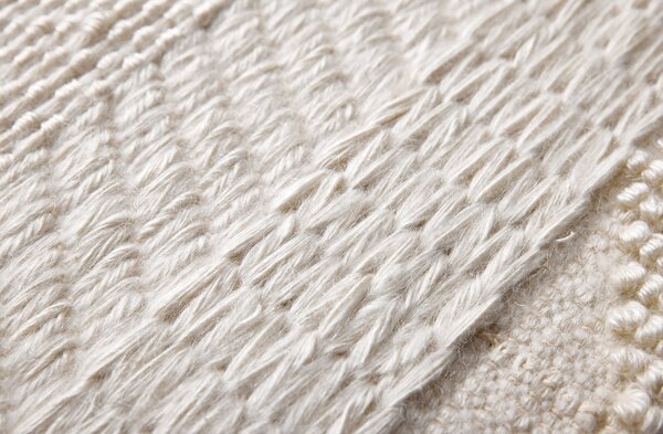 Diamond Carpets India , Ručne viazaný kusový koberec Winter DESP P88 Mohair White, 80x150, biela, obývacia izba