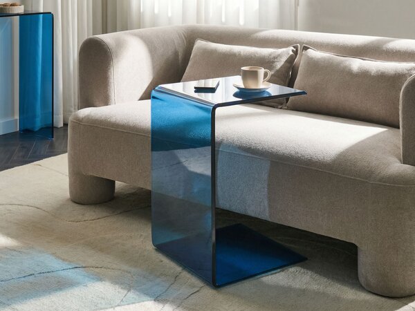 Odkladací stolík modrý polopriehľadný bezpečnostné sklo 40 x 61 cm obdĺžnikový tvar konzolový moderný glamour štýl obývačka
