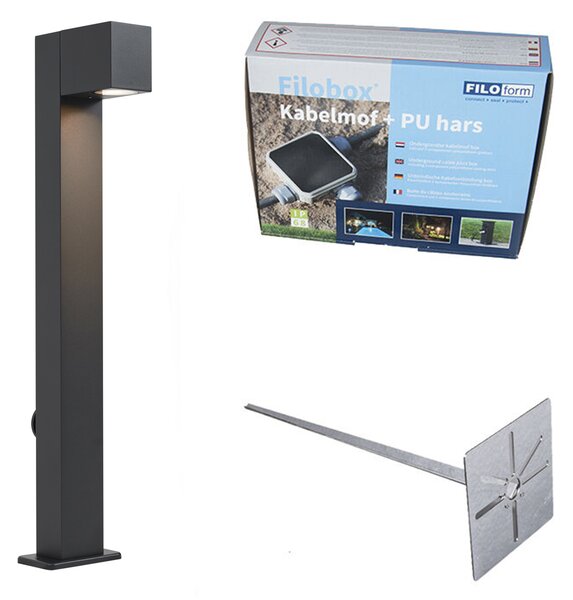 Vonkajšia lampa čierna so zemným hrotom a káblovou priechodkou 65 cm vrátane zásuvky IP44 - Baleno