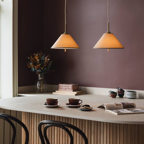 Globen Lighting Závesné svietidlo IRIS 25, mokka hnedá, Ø 25 cm, Hnedá / hrdzavá, Obývacia izba / jedáleň, Textil / látka / hodváb, Škandinávsky, Závesné svietidlo