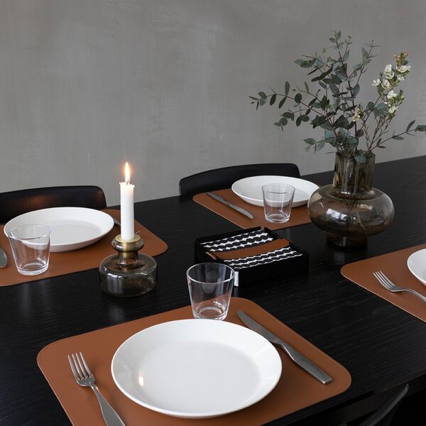 Miiko Design Prestieranie 32x38, recyklovaná koža / hnedé