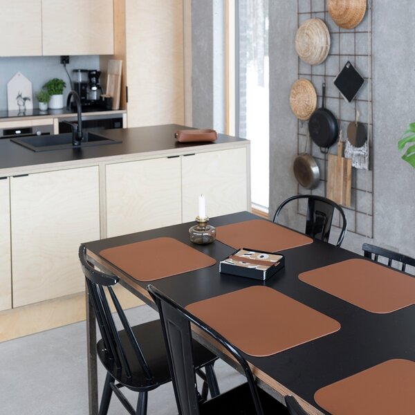 Miiko Design Prestieranie 32x38, recyklovaná koža / hnedé