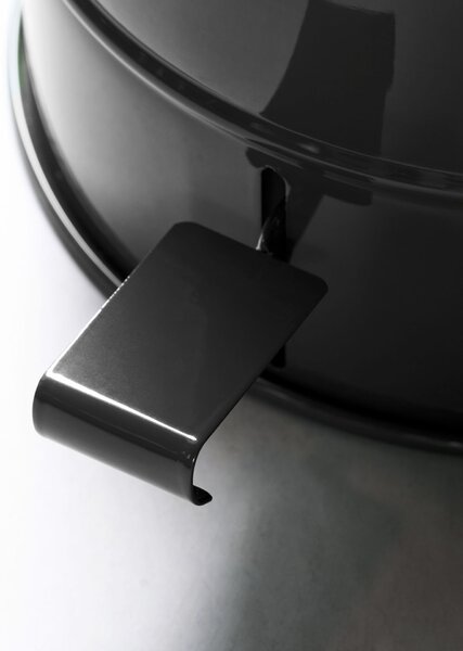 Plechový odpadkový kôš Sono Black 24 l