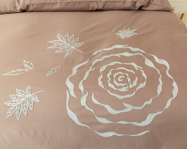 Obliečky z mikrovlákna EMBROSA svetlohnedé Rozmer obliečky: 70 x 80 cm | 140 x 200 cm