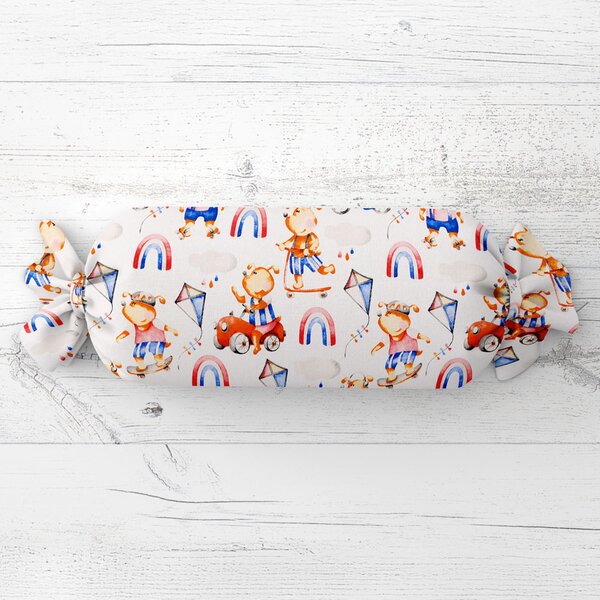 Biante Detský vankúš valec bonbon Sandra SA-521 Modro-červení psíkovia s autami na bielom 15x40 cm