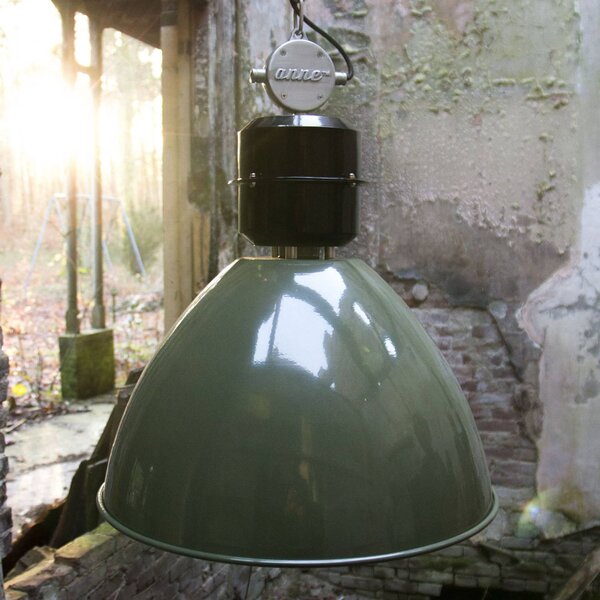 Steinhauer Olive Green závesná lampa Frisk, industriálna, Zelená, Obývacia izba / jedáleň, kov, Industriálny dizajn, Závesné svietidlo