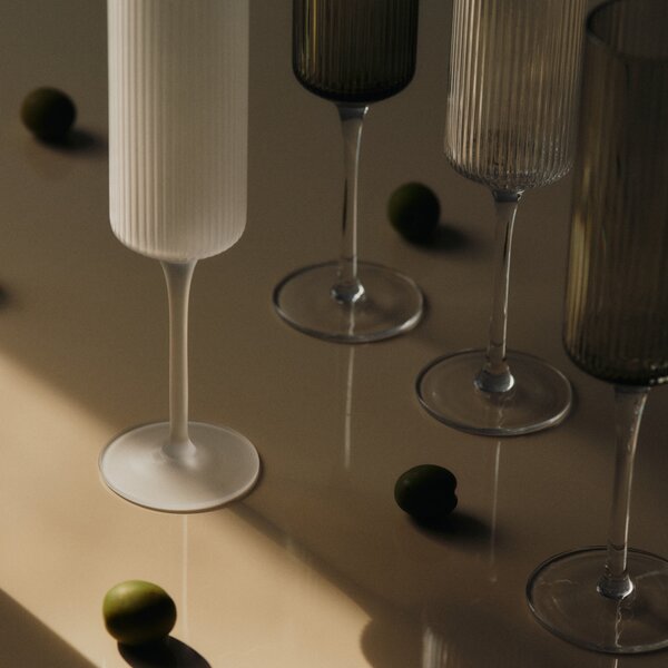 Poháre na šampanské Ripple Flutes, Clear, sada 2 kusov – Ferm Living