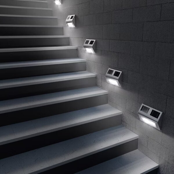 Solárna nástenná LED lampa