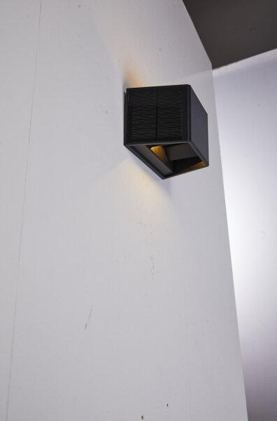 Immax 08489L - LED solárne nástenné svietidlo so senzorom LED/2W/5V IP54