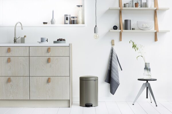 ODPADKOVÝ KÔŠ 20 l Brabantia - Upratovanie