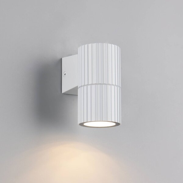 Trio Lighting Vonkajšie nástenné svietidlo Parana, matná biela, výška 11 cm, kov, Biela / opálová, Hliník, Moderný, Nástenné svietidlo