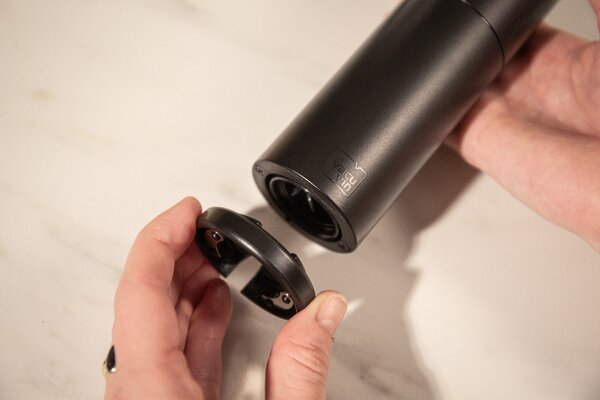 Elektrický otvárač na víno Vacu Vin - USB, vrátane Li-ion batérie