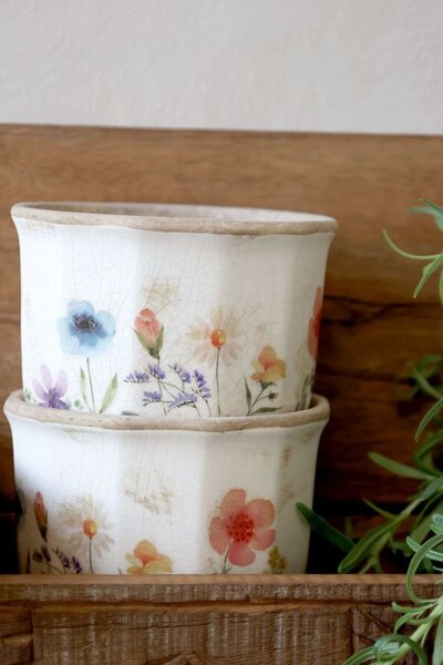 Béžový antik keramický obal kvetináč s kvetmi Fleurville - Ø 14*12 cm - Chic Antique