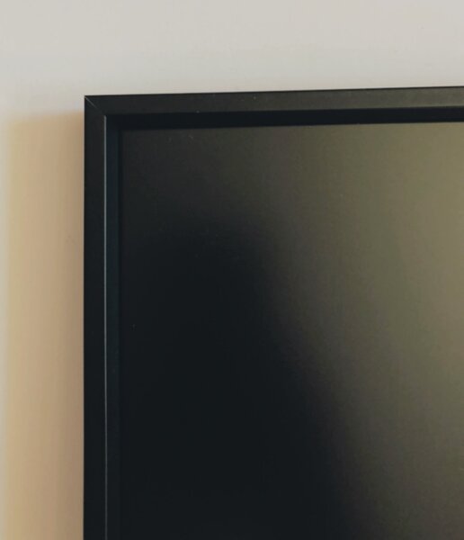 Čierna tabuľa na magnetky PREMIUM v hliníkovom čiernom ráme 60x40 cm