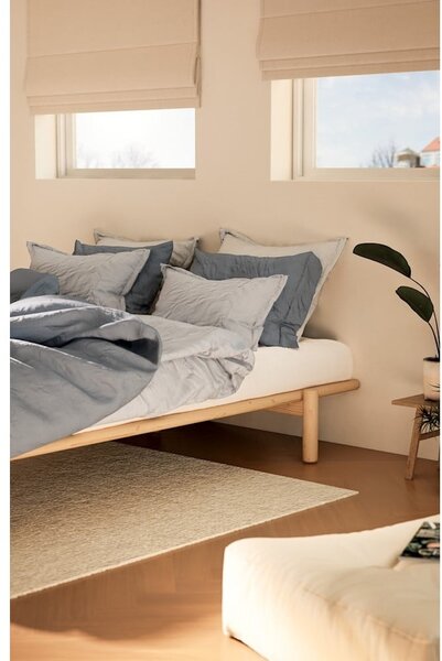 Dvojlôžková posteľ z borovicového dreva s roštom 140x200 cm Pace – Karup Design