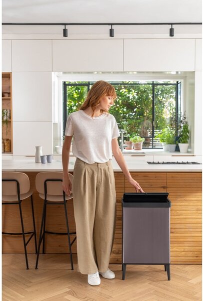 Ružový dotykový odpadkový kôš z recyklovaného plastu 54 l Verto High – Curver