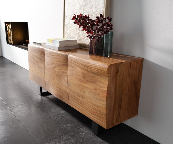DELIFE Komoda New Live-Edge 145 cm akácia prírodná 3 dvierka kovová podstava čierna
