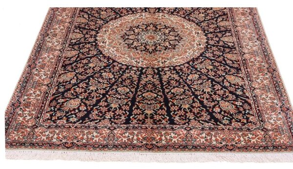 Hviezdny orientálny koberec z Kašmírskeho hodvábu 1,20 x 1,70 m