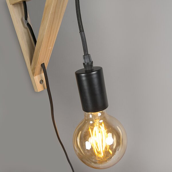 Drevená nástenná lampa s čiernou - Galgje