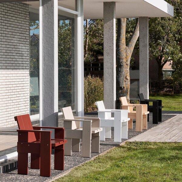 Záhradná stolička Crate Dining, Pinewood – HAY