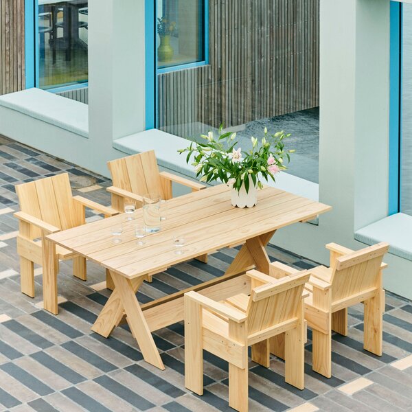 Záhradná stolička Crate Dining, Pinewood – HAY