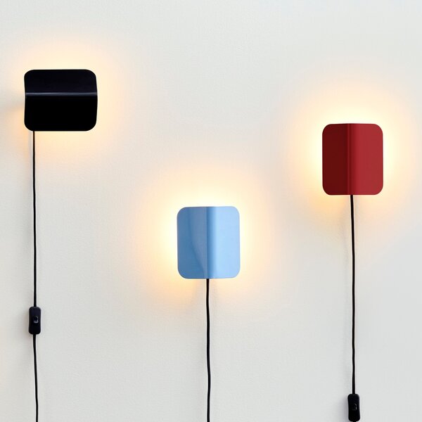 Nástenná lampa Apex Wall, Pastel Blue – HAY