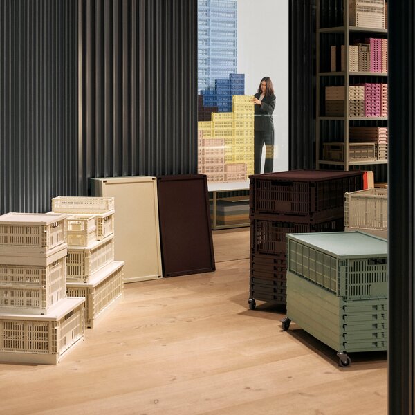 Úložný box Colour Crate, Small, Charcoal – HAY