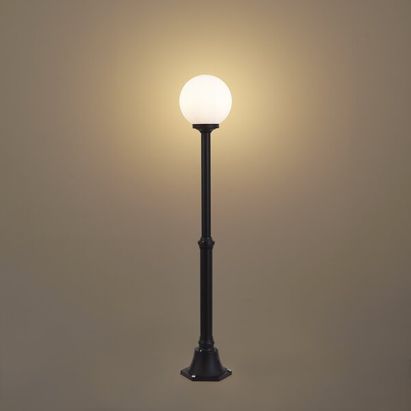 Klasická vonkajšia stojaca lampa čierna s opálovým sklom 210 cm IP44 - Champs