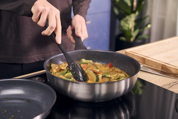 SADA PANVÍC keramický povrch 2-dielne 24+28 cm Henckels by ZWILLING - Online Only bytové doplnky, Online Only