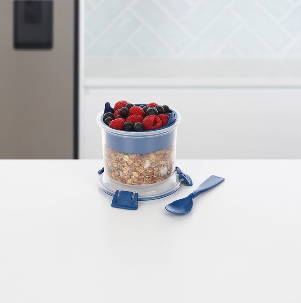 SISTEMA Krabička na jogurt a müsli, 2 komory+lžíce, SISTEMA, 530ml, mix barev Farba škatuliek SISTEMA: Zelená