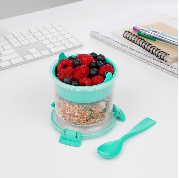 SISTEMA Krabička na jogurt a müsli, 2 komory+lžíce, SISTEMA, 530ml, mix barev Farba škatuliek SISTEMA: Zelená
