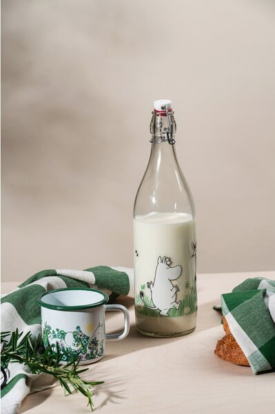 Muurla Sklenená fľaša Moomin Meadow 1l