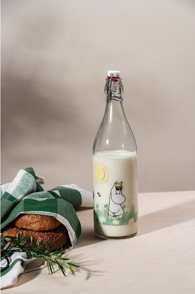 Muurla Sklenená fľaša Moomin Meadow 1l