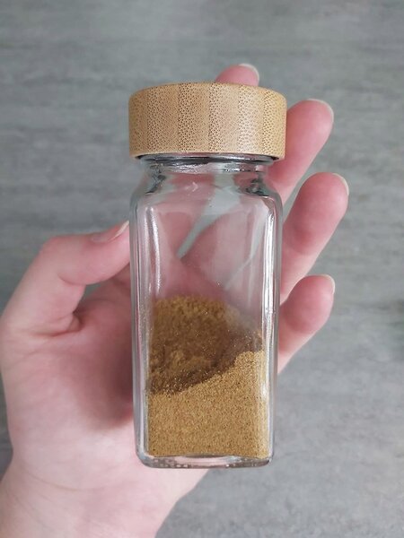 Usporadejto.cz Hranatá korenička s bambusovým viečkom DECOR, 120 ml (1 ks)