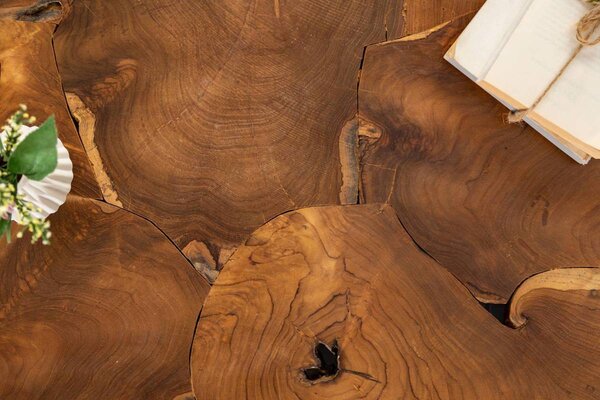 Dizajnový konferenčný stolík Junk 90 cm teak